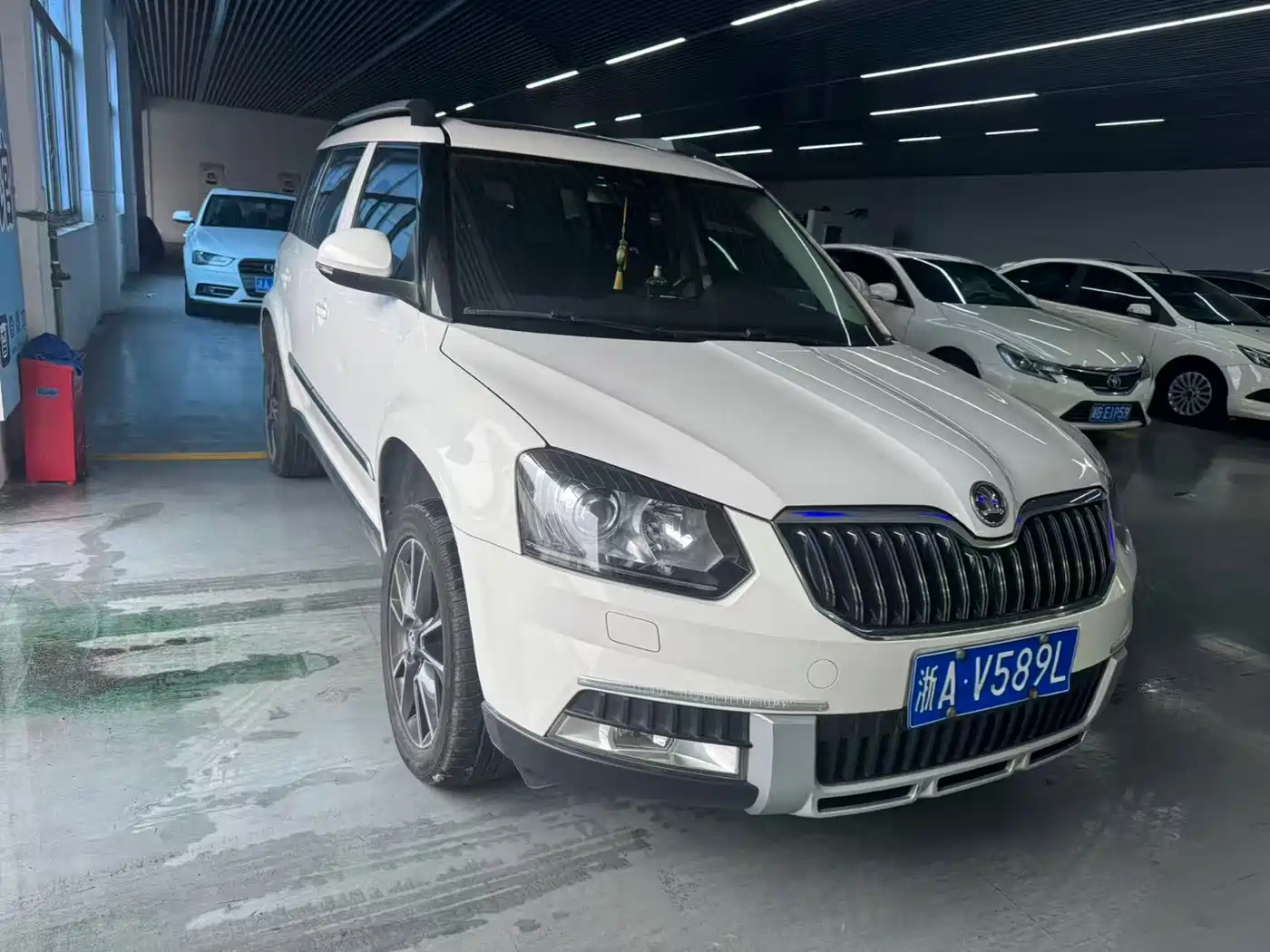 Škoda Yeti 2014 2014 1.8TSI DSG Off-Road Edition