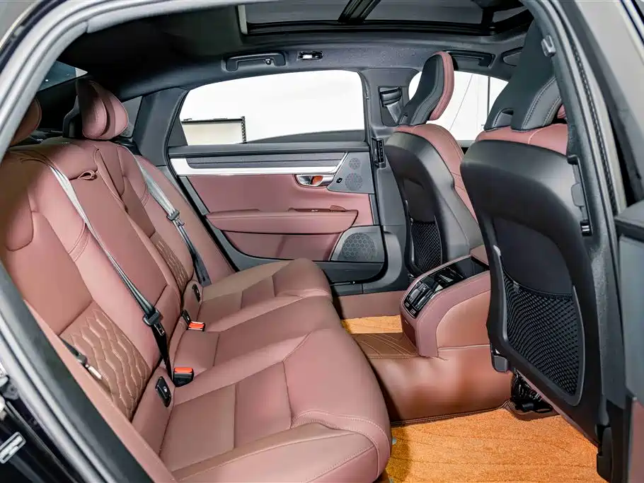 Volvo S90 2026 B5 Zhiyuan Luxury Edition фото 22