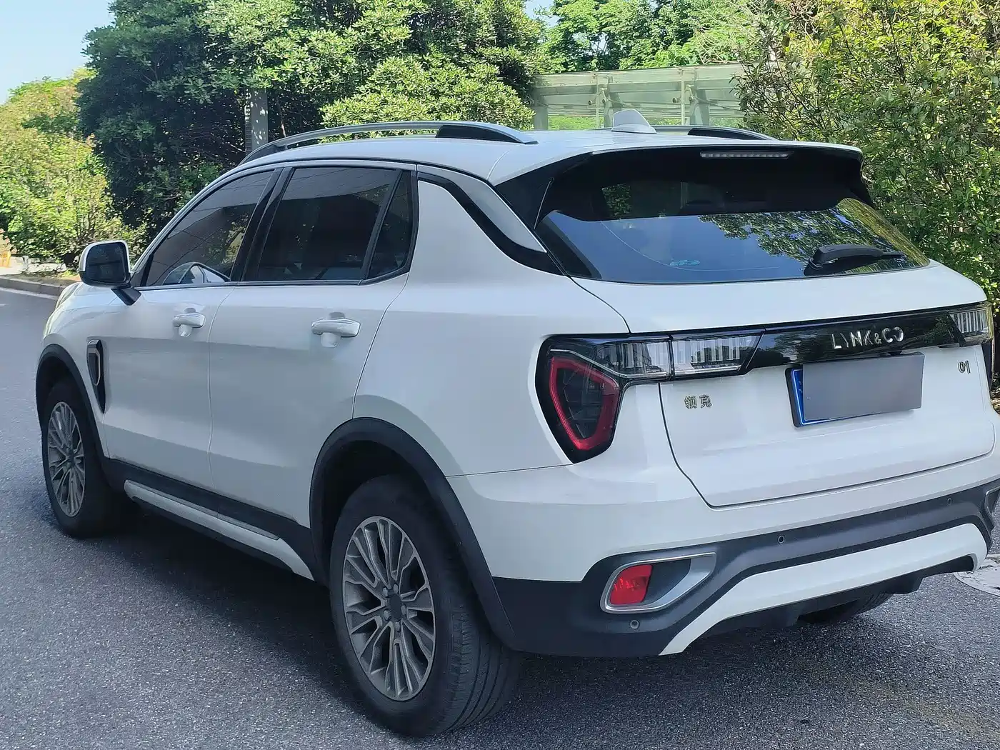 Lynk & Co 01 2017 2.0T 2WD Pro Version фото 16