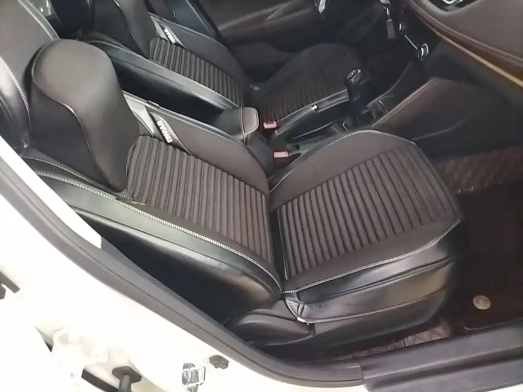 Фото 25 - Changan Eado DT