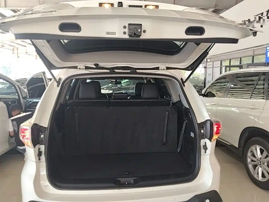 Toyota Highlander 2017 2.0T 2WD Premium 7-Seater фото 15
