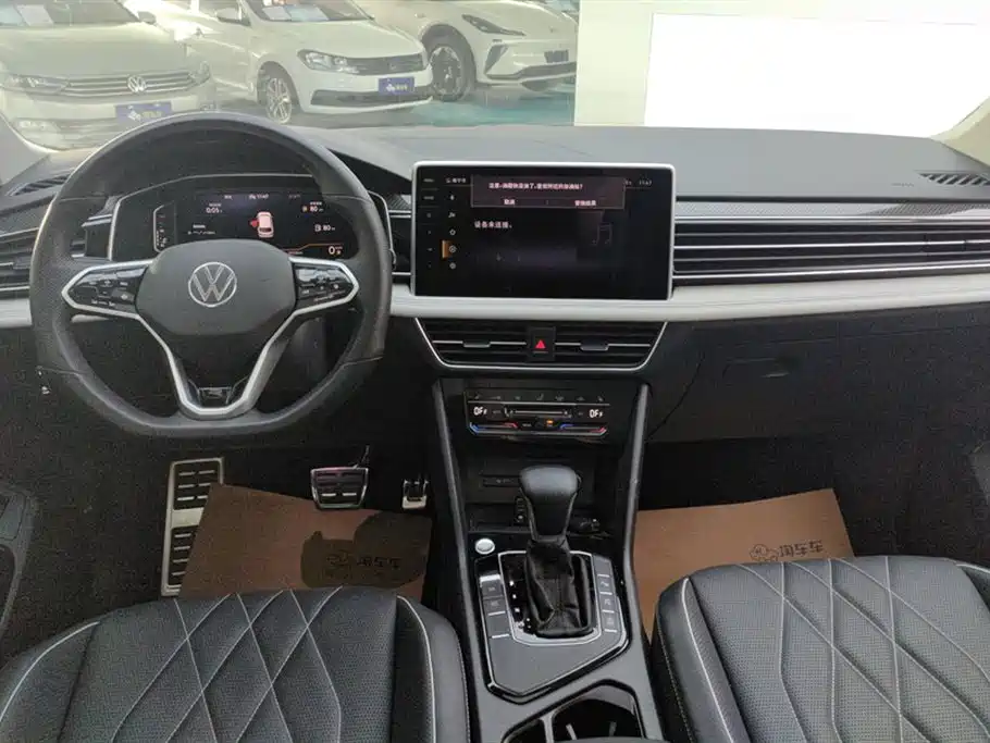 Volkswagen Tiguan L 2022 330TSI Auto 2WD R-Line Premium Edition фото 12