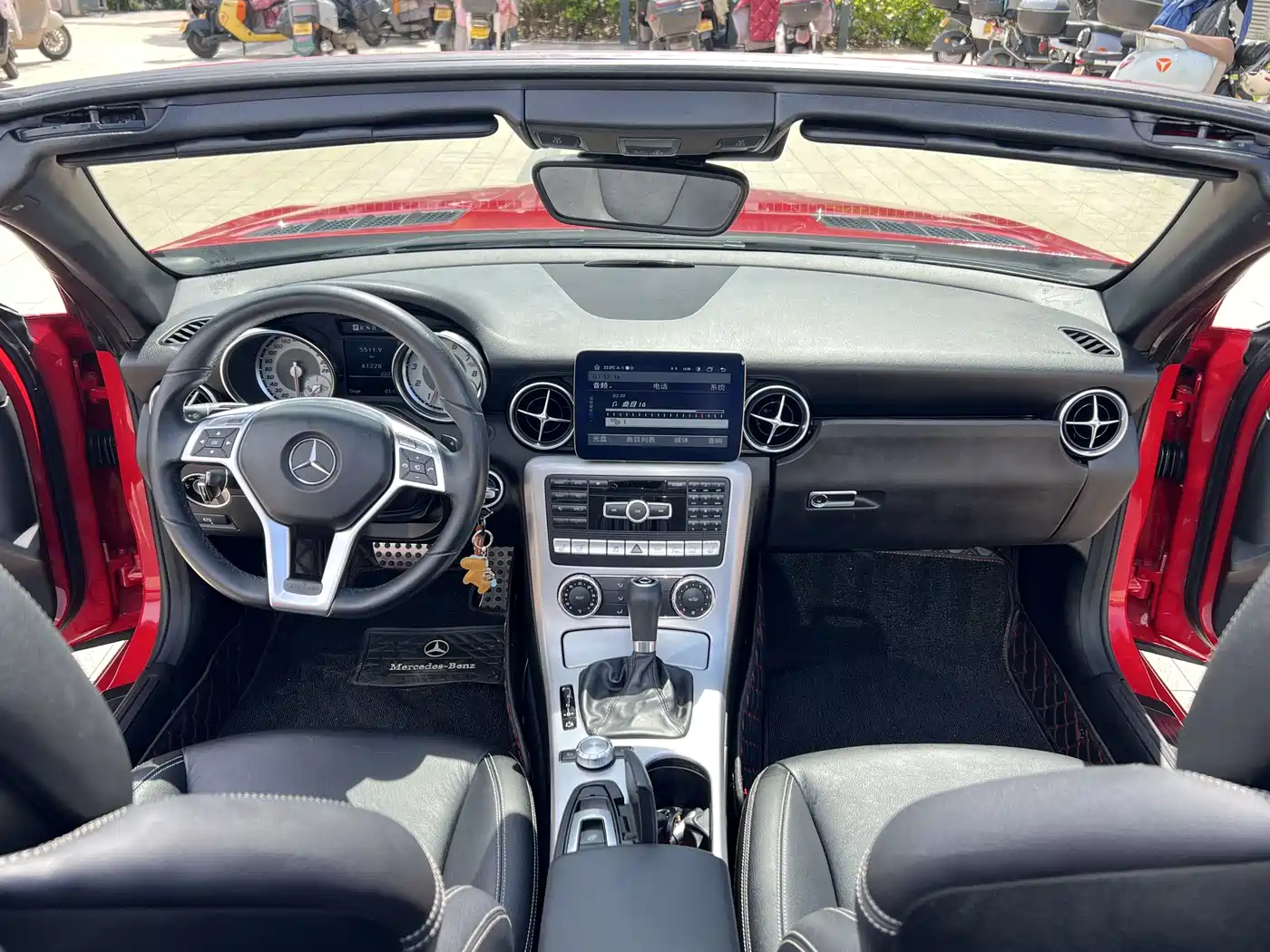 Mercedes-Benz SLK-Class 2011 SLK 200 Fashion фото 8
