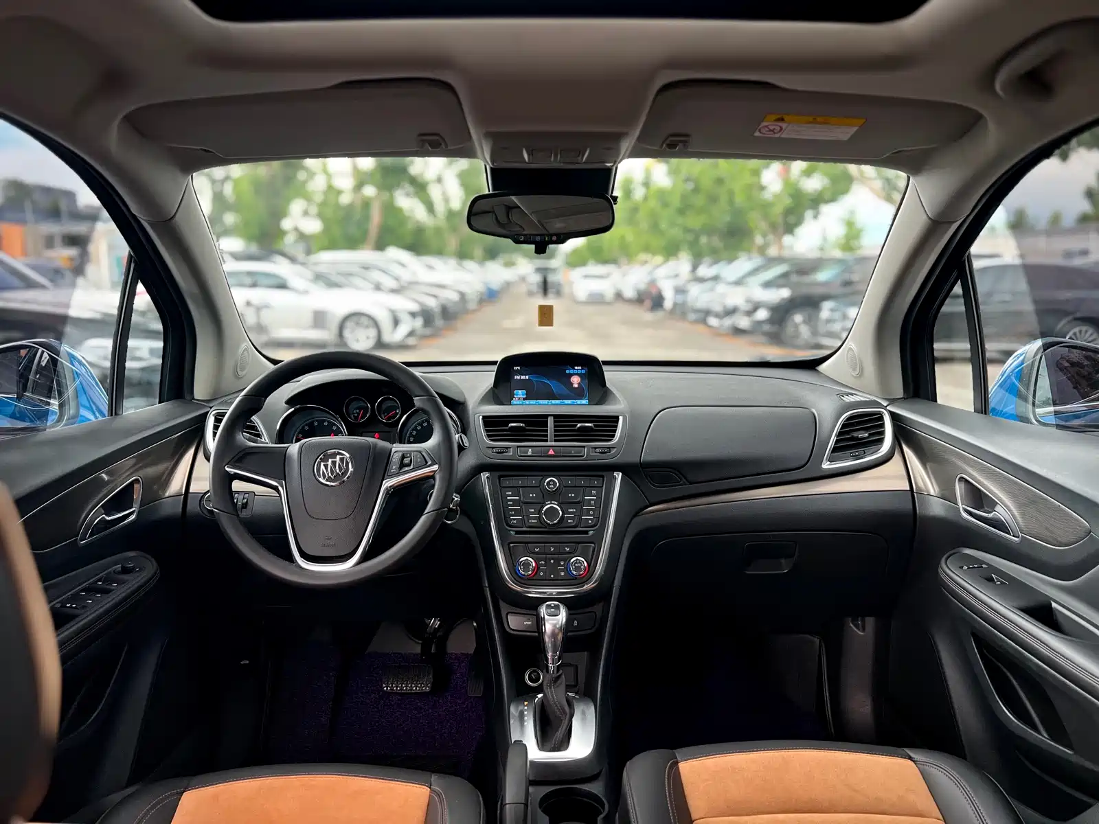 Фото 10 - Buick Encore