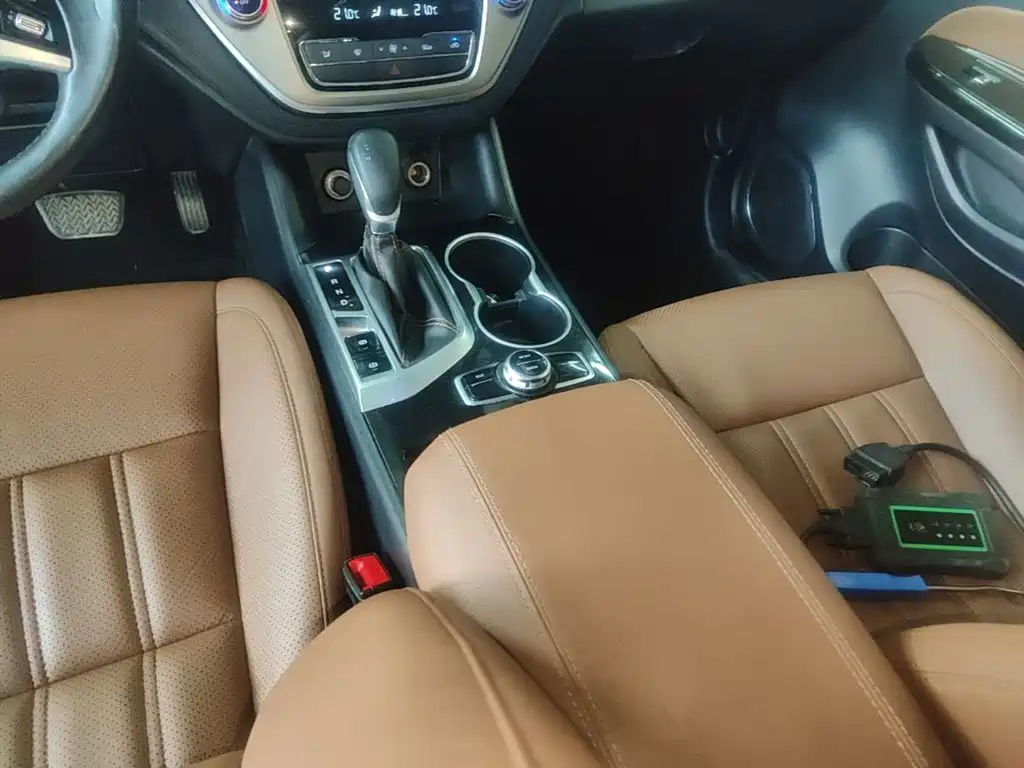 Changan CS95 2017 2017 2.0T FWD Zhiyuan Edition
