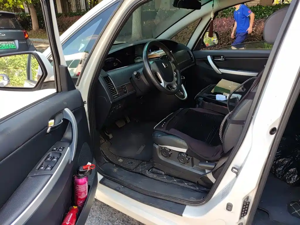 Luxgen Luxgen7 MPV 2017 2016 2.0T Comfort
