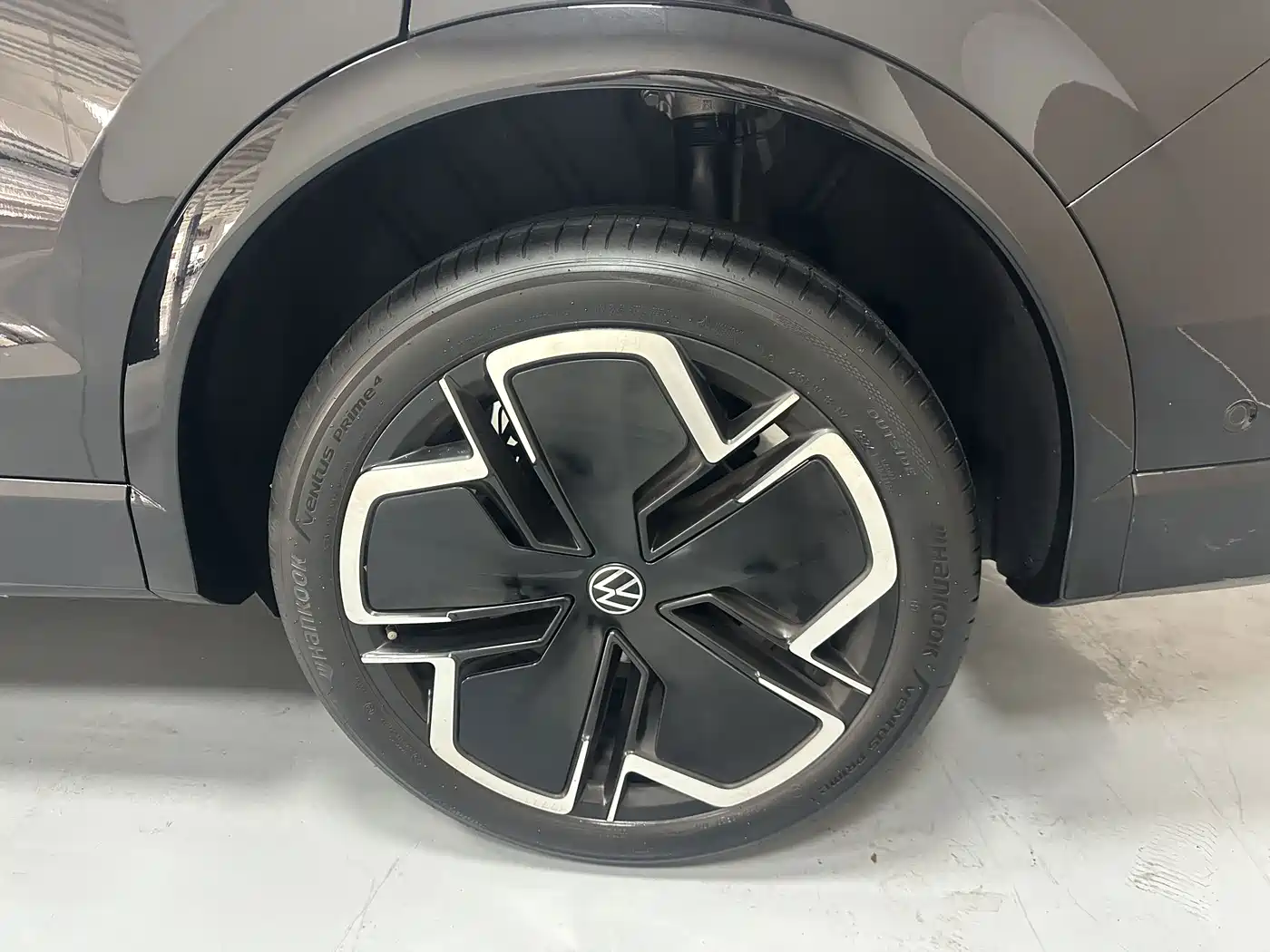 Volkswagen Tiguan L 2025 2024 PRO 380TSI 4WD R-Line Premium Edition