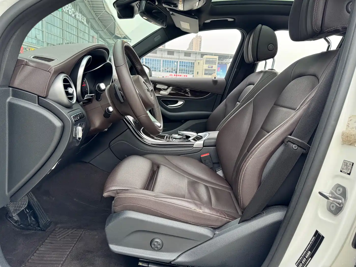 Mercedes-Benz GLC 2017 GLC 260 4MATIC Luxury фото 16