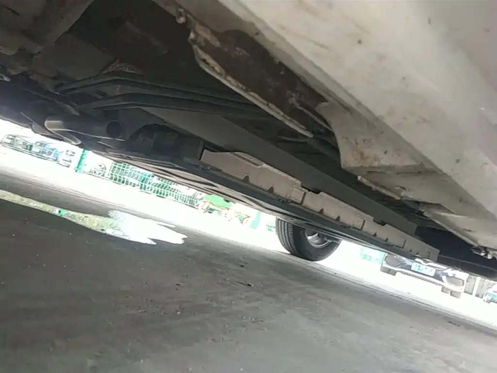 BYD Qin PLUS 2023 Champion Edition DM-i 55KM Leading фото 21