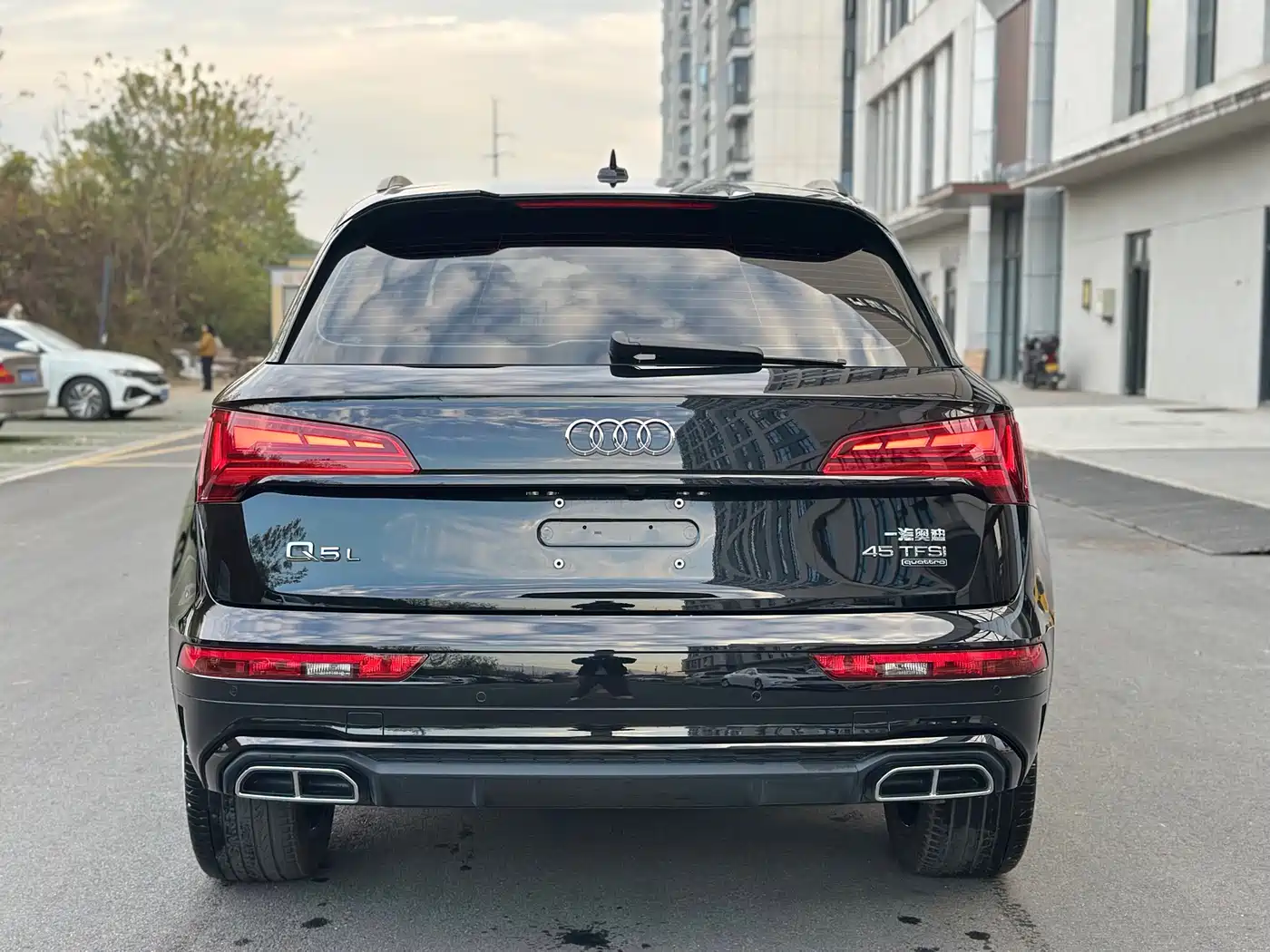 Audi Q5L 2025 45 TFSI Luxury Dynamic фото 5