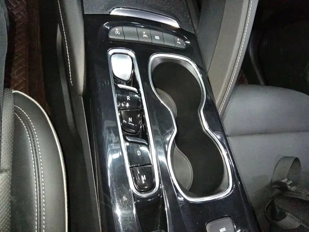Buick Envision Plus 2021 Envision Plus 652T 5-seater Luxury фото 10
