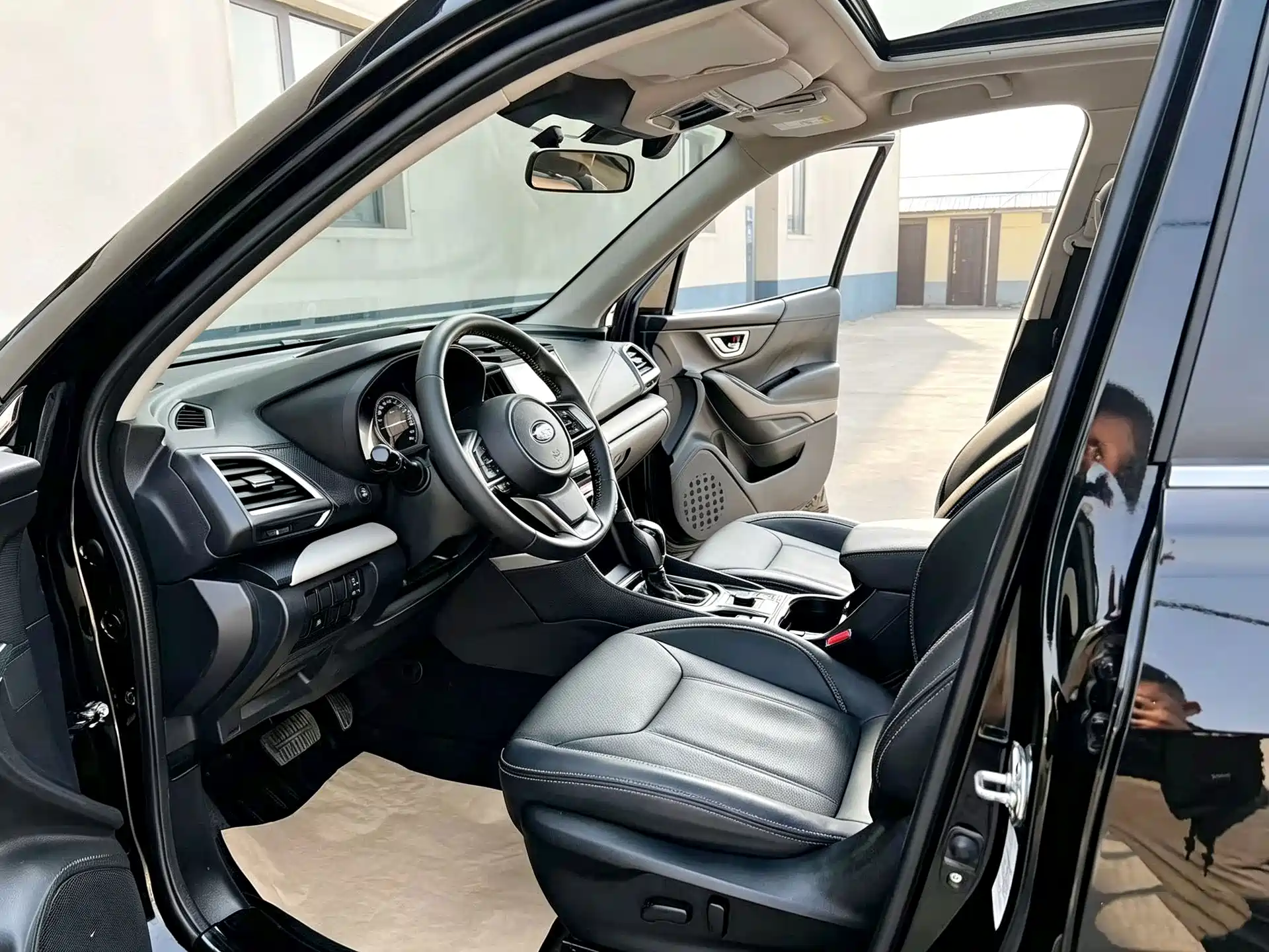 Photo 7 - Subaru Forester