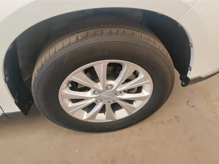 Haval M6 2021 PLUS 1.5T DCT Luxury Smart Connect фото 6
