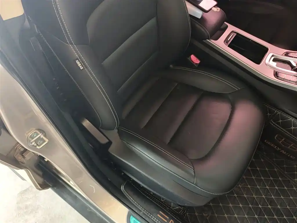 Photo 25 - Geely Emgrand GS