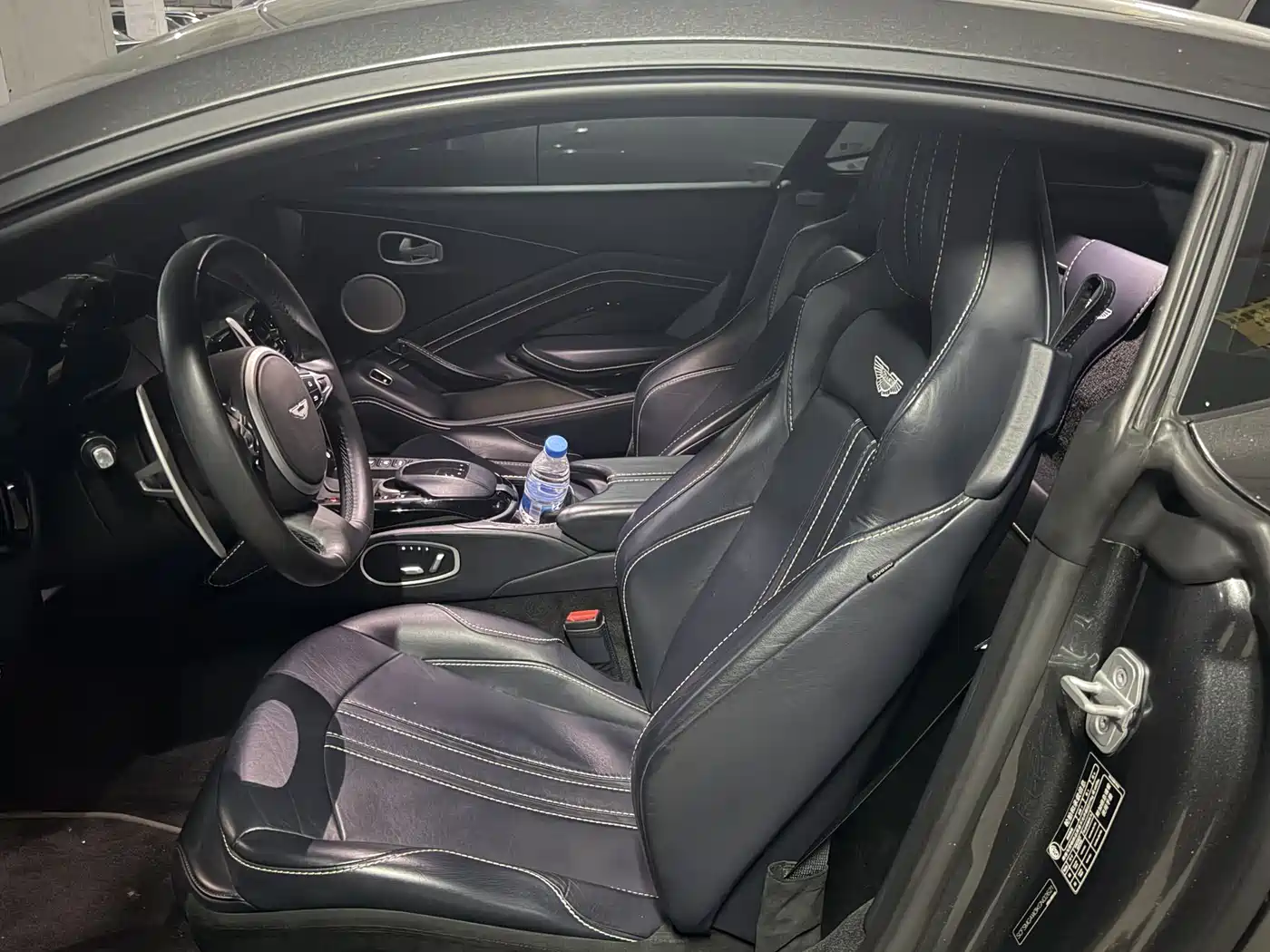 Aston Martin V8 Vantage 2020 2018 4.0T V8 Coupe