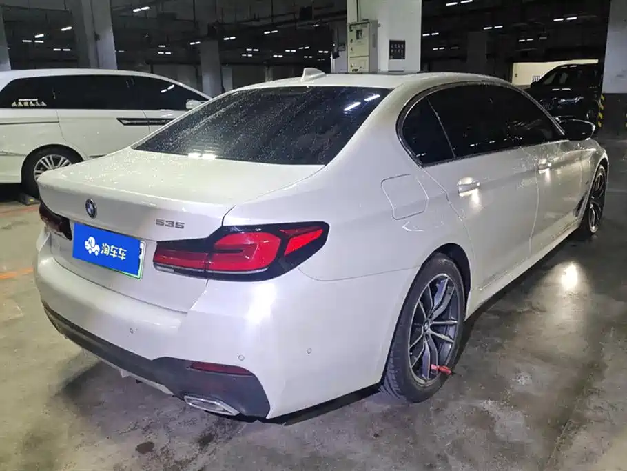 BMW 5 Series New Energy 2021 535Le M Sport Package фото 3