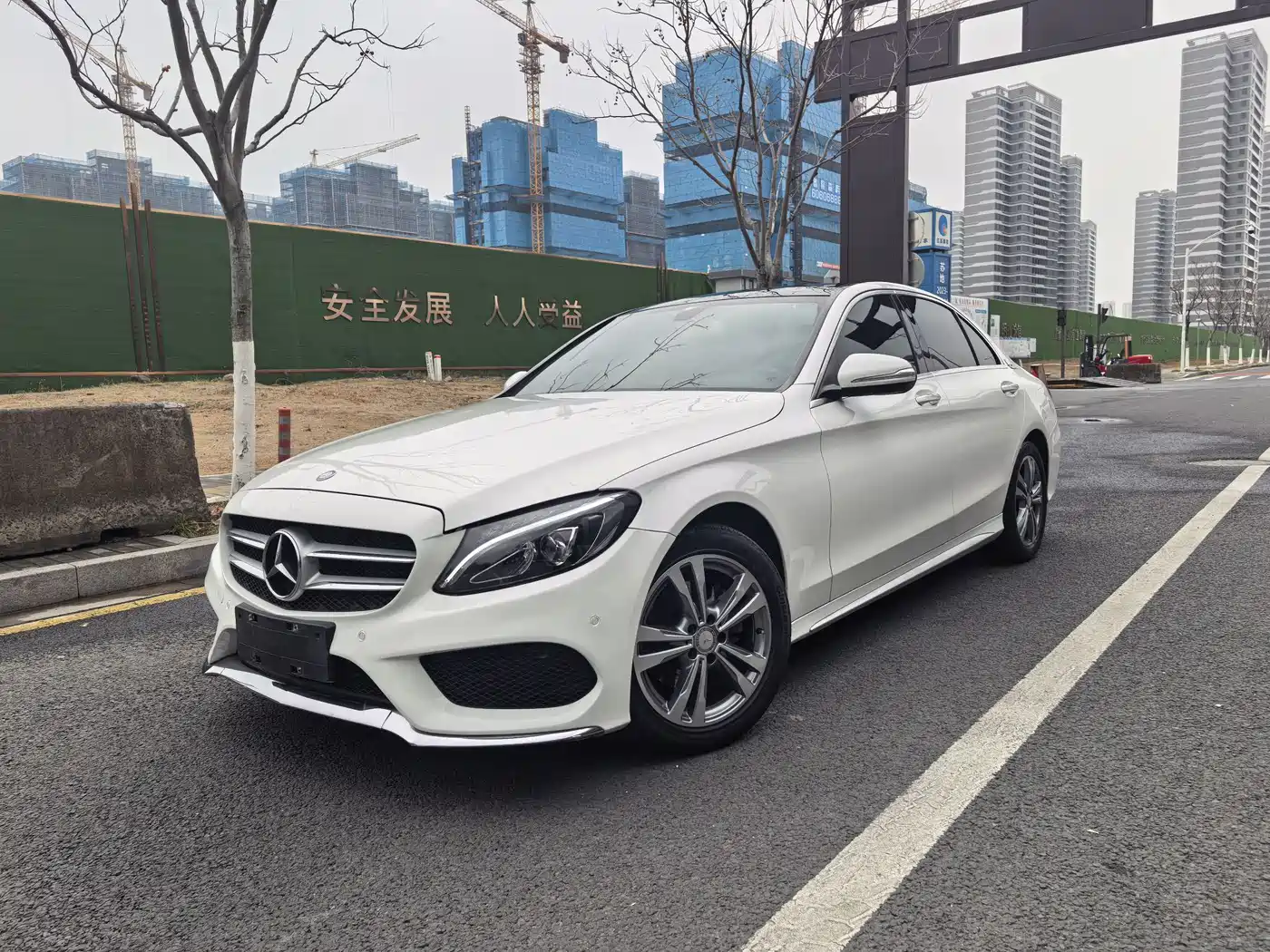 Mercedes-Benz C-Class 2017 C 200 L Sport