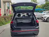 Фото 8 - Volkswagen Tiguan L