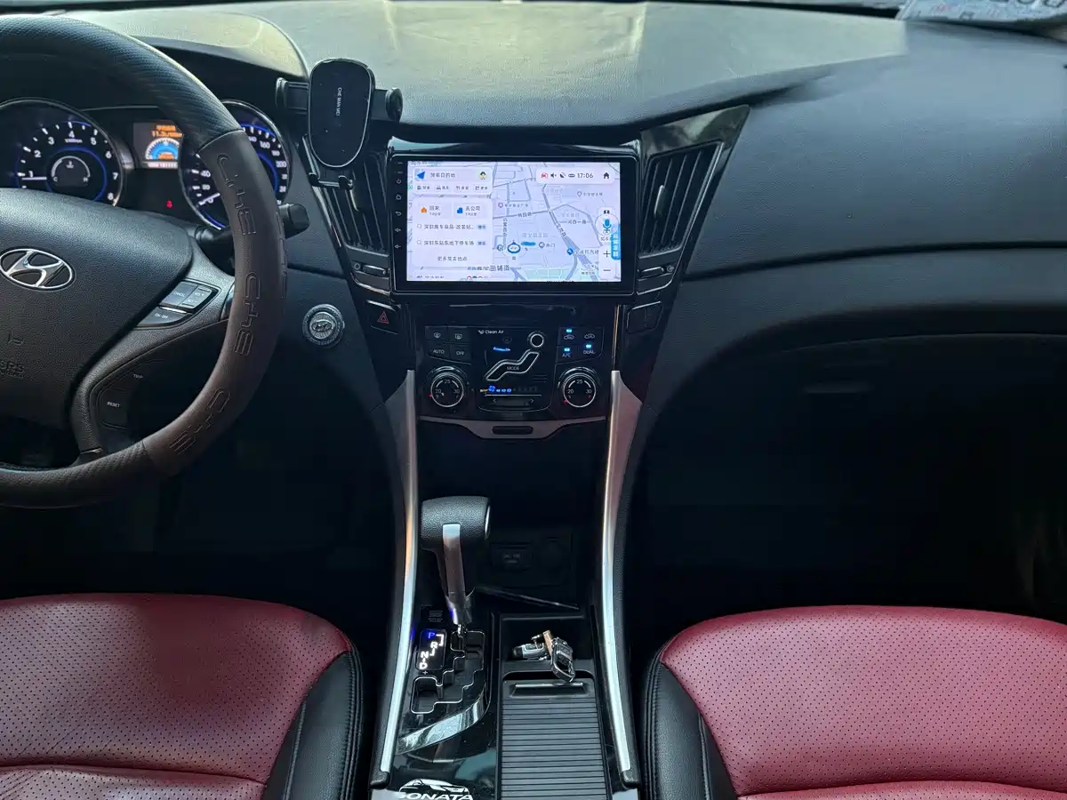 صورة 13 - Hyundai Sonata