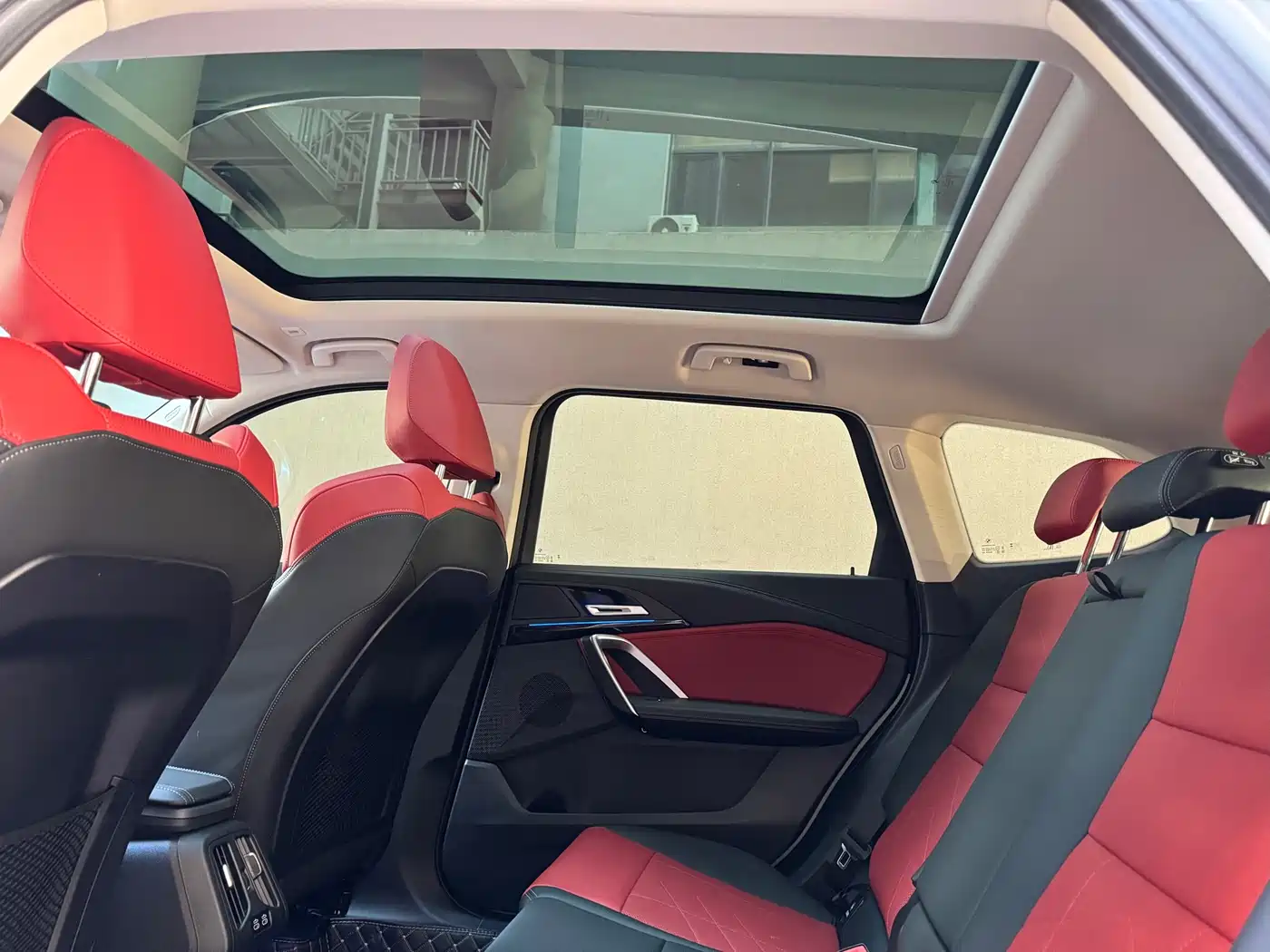 BMW X1 2023 sDrive20Li X Design Package фото 17