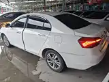 Фото 5 - Geely Emgrand
