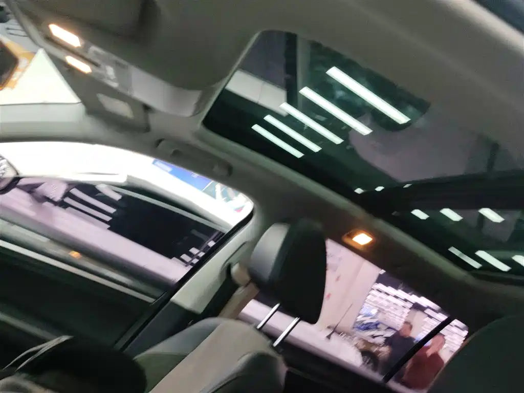 Volkswagen C-TREK 2017 1.6L Automatic Comfort фото 14