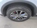Photo 23 - Geely Atlas