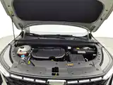 Фото 6 - Geely Atlas