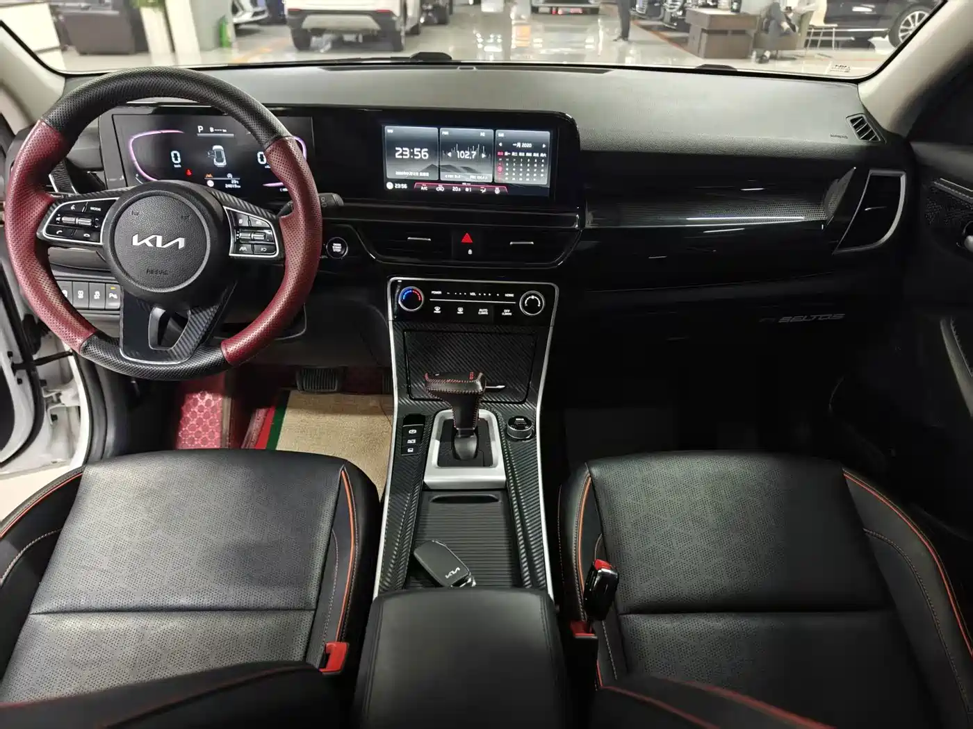 Kia Seltos 2024 2023 1.5L CVT Luxury Edition