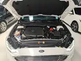 Фото 16 - Ford Mondeo