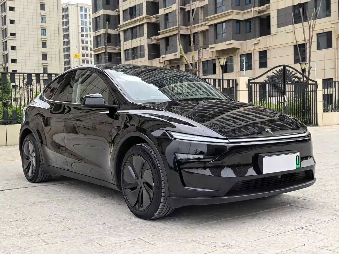 Photo 3 - Tesla Model Y
