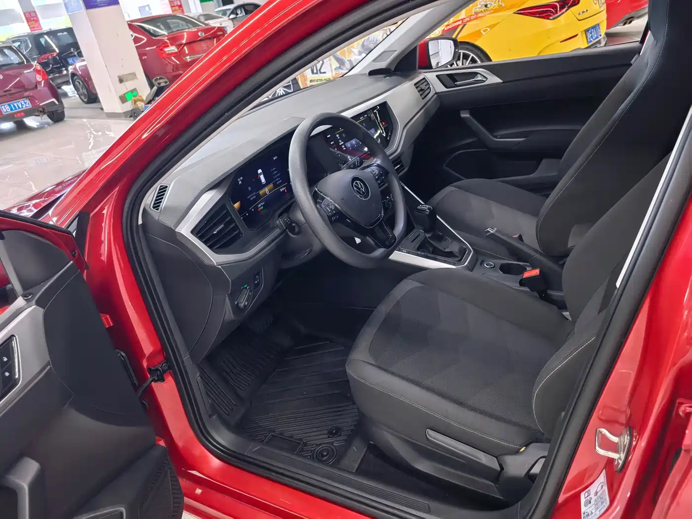 Фото 7 - Volkswagen Polo