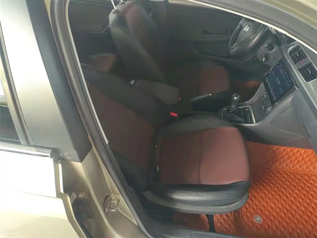 Volkswagen Bora 2019 Facelift Bora Legend 1.5L Manual Fashion Type China VI фото 16