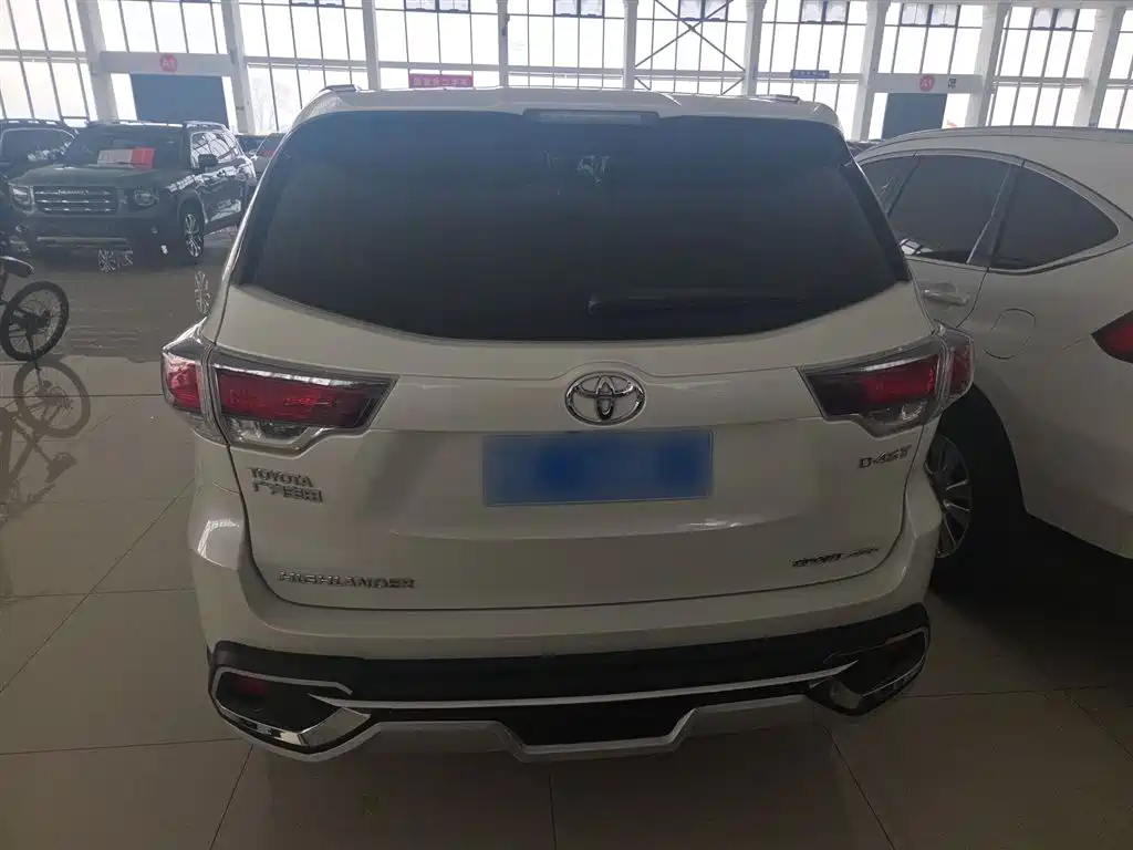 Toyota Highlander 2015 2.0T AWD Luxury Edition 7-seater фото 9