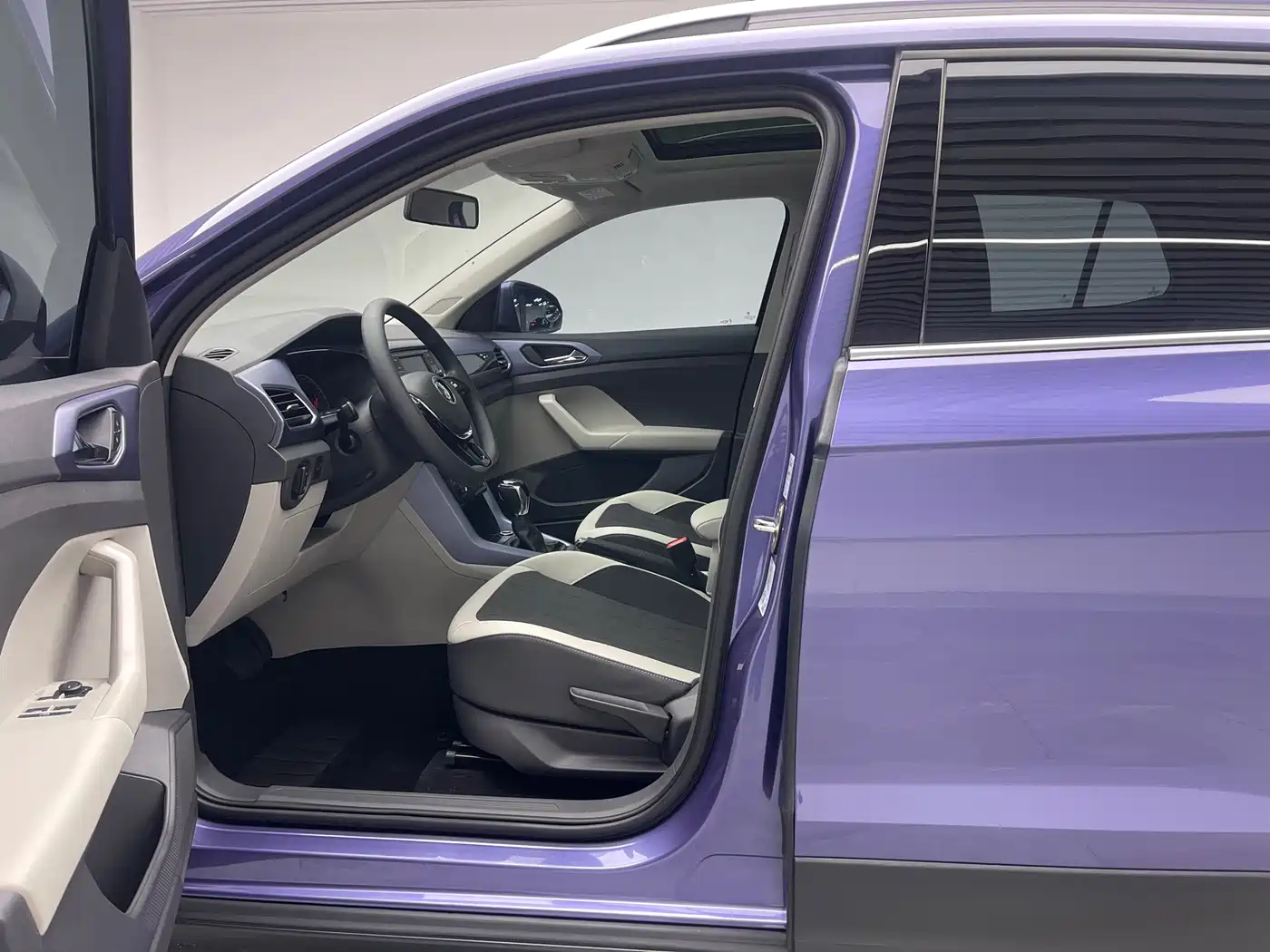 Volkswagen T-Cross 2019 280TSI DSG Comfort Edition фото 16
