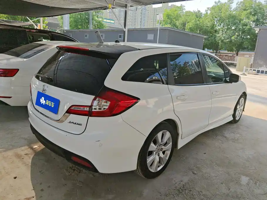 Honda Jade 2014 2013 1.8L Automatic Comfort Edition 5-seater