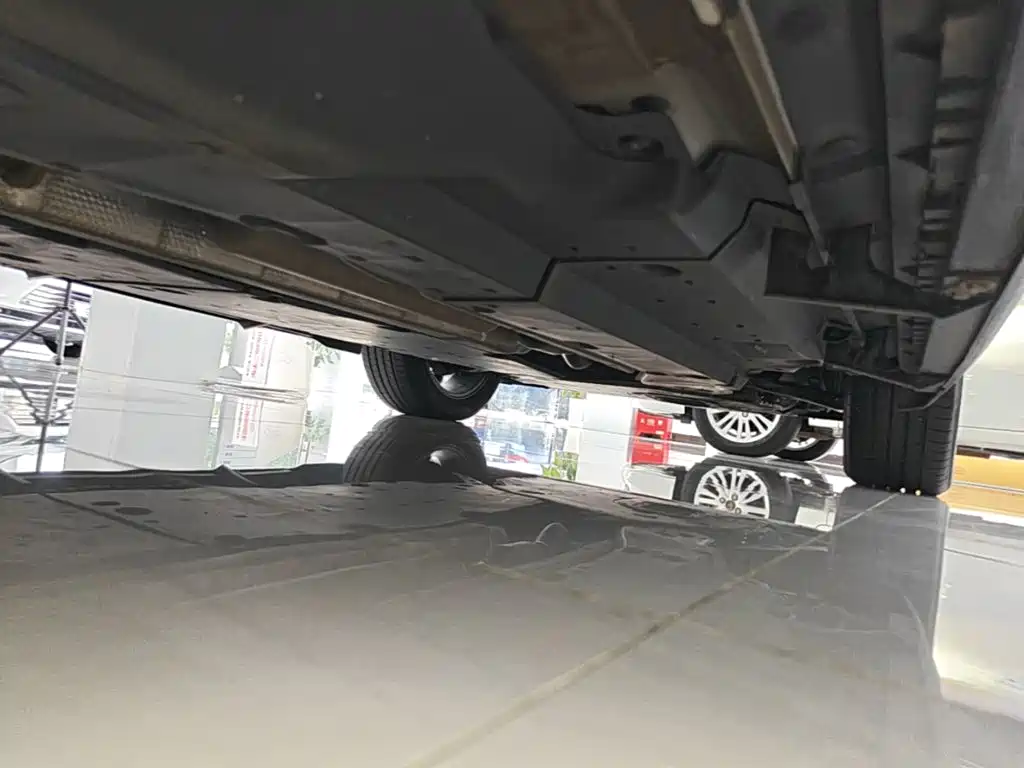 Фото 4 - Toyota RAV4