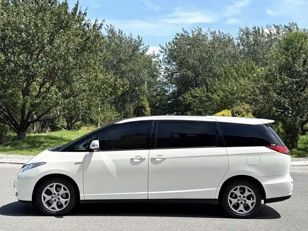 Toyota Previa 2011 2012 3.5L 7-Seater Luxury Model