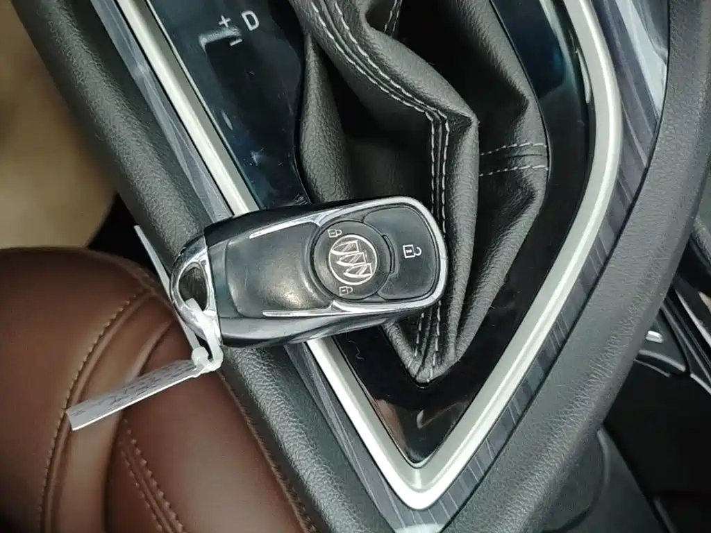 Фото 9 - Buick GL6