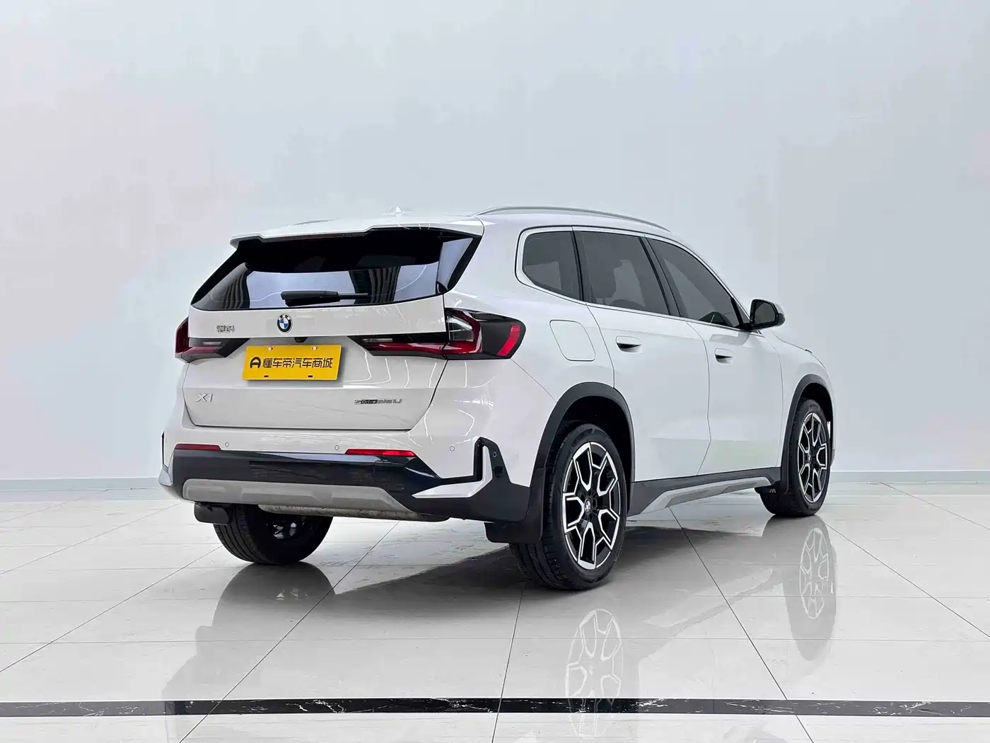 BMW X1 2023 xDrive25Li X Design Package фото 5