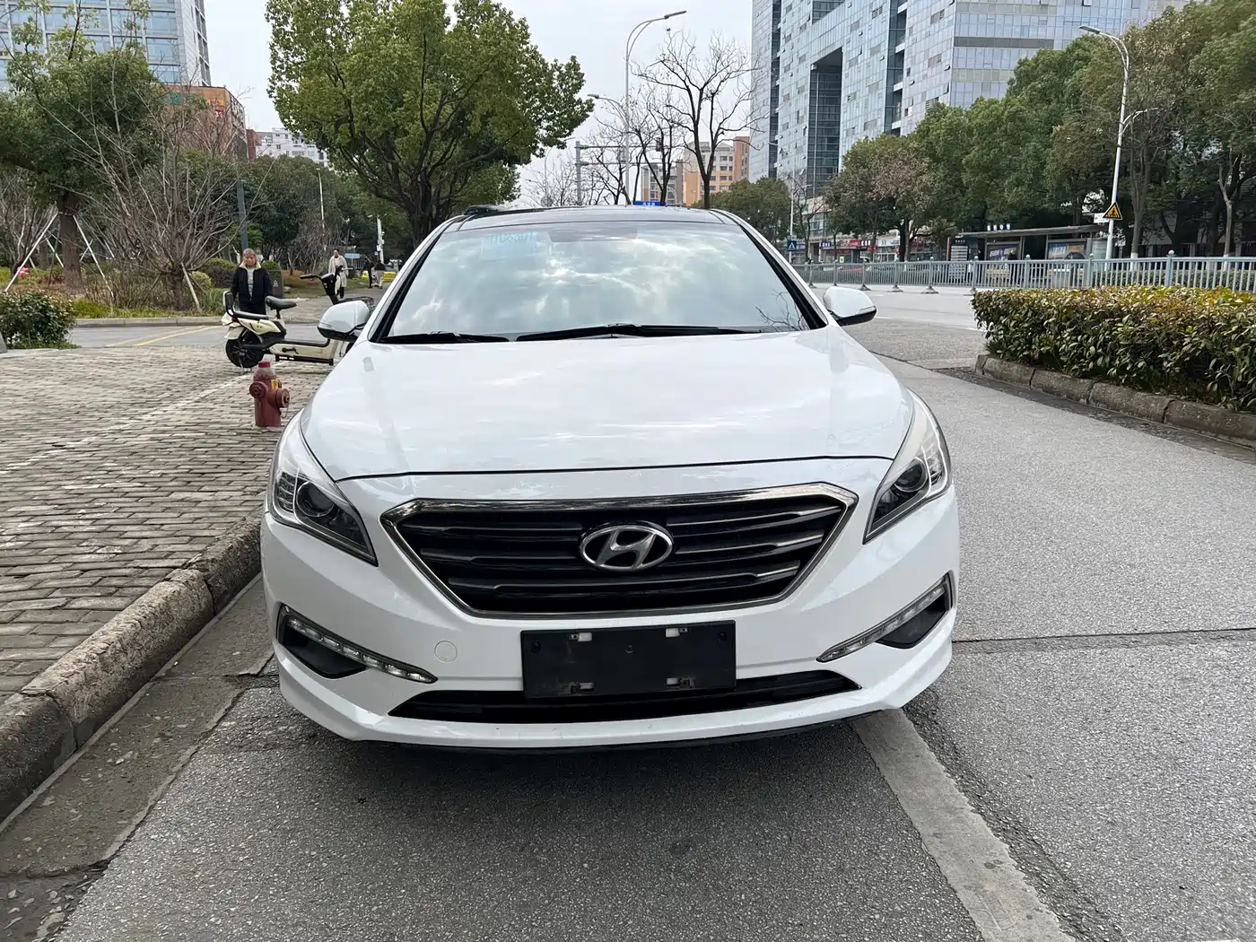 HYUNDAI SONATA