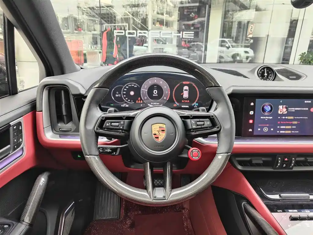 Porsche Cayenne 2025 Cayenne 3.0T Dream Chaser Edition фото 9