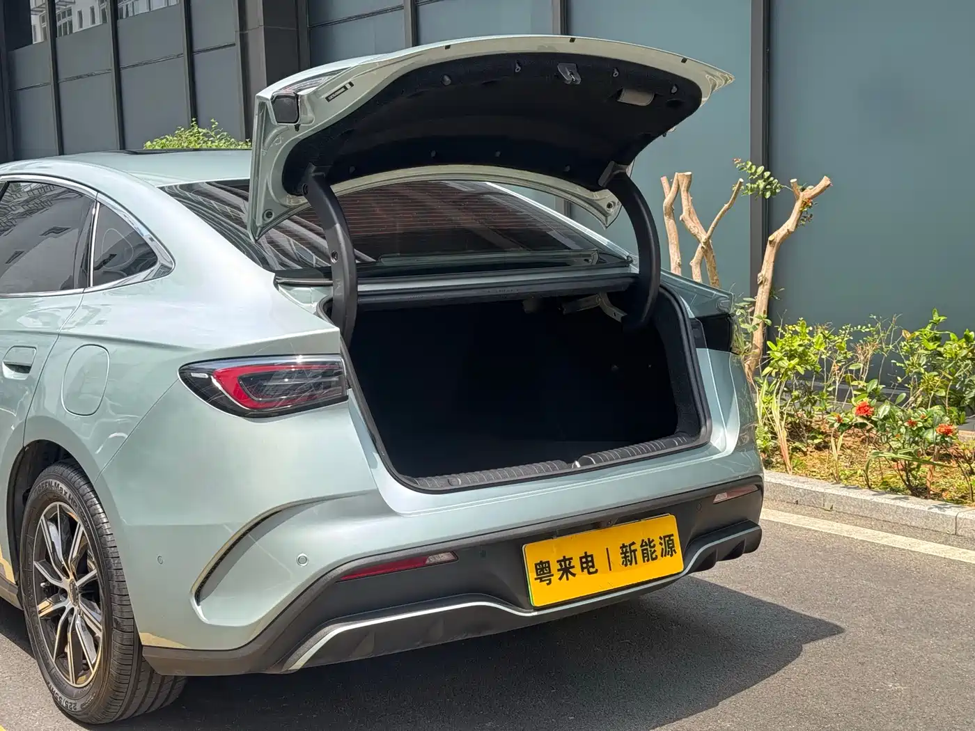 BYD SEAL 06 NEW ENERGY