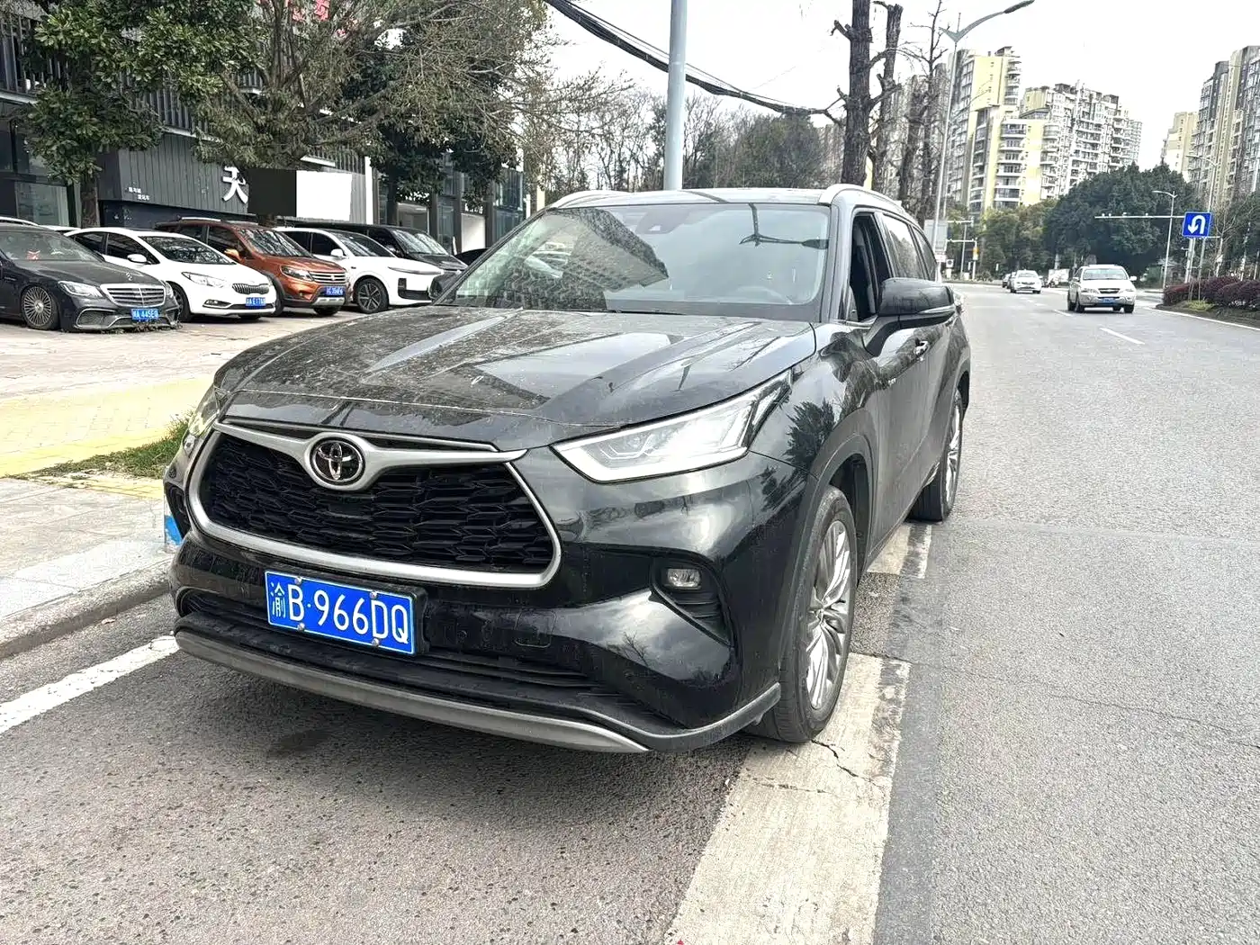 Toyota Highlander 2024 2.5L Smart Hybrid 4WD Premium 7-seater