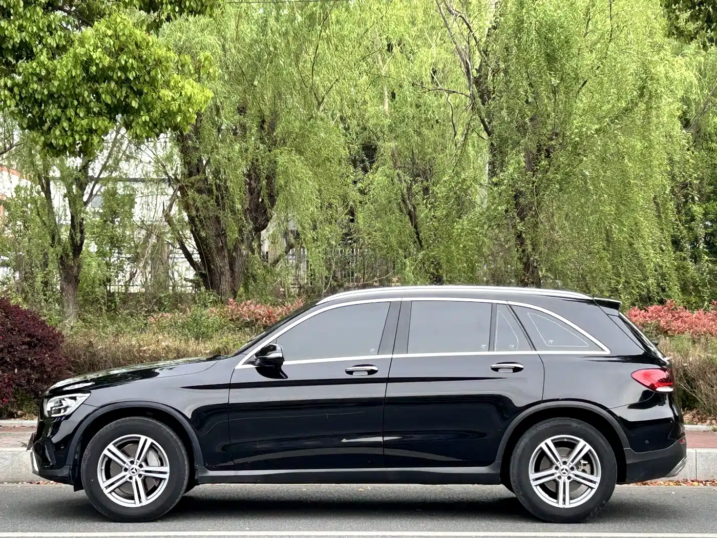 Mercedes-Benz GLC 2021 GLC 260 L 4MATIC Sporty фото 4