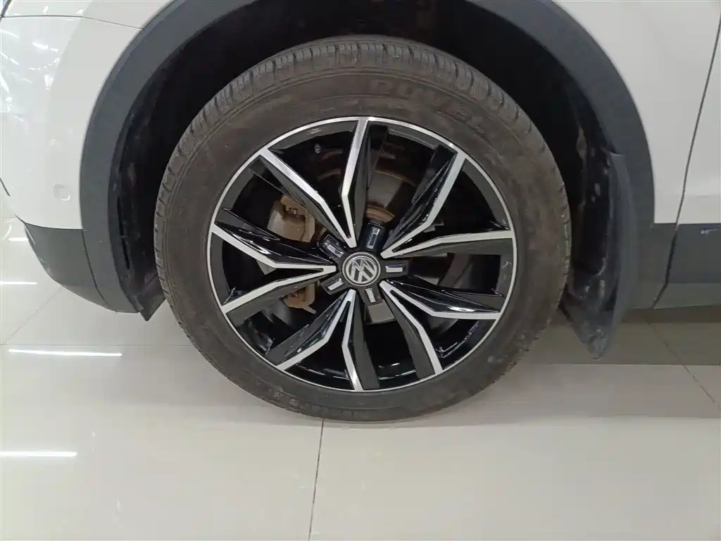 Volkswagen Tiguan L 2019 Facelift 330TSI Auto 2WD Smart Luxury China VI фото 23