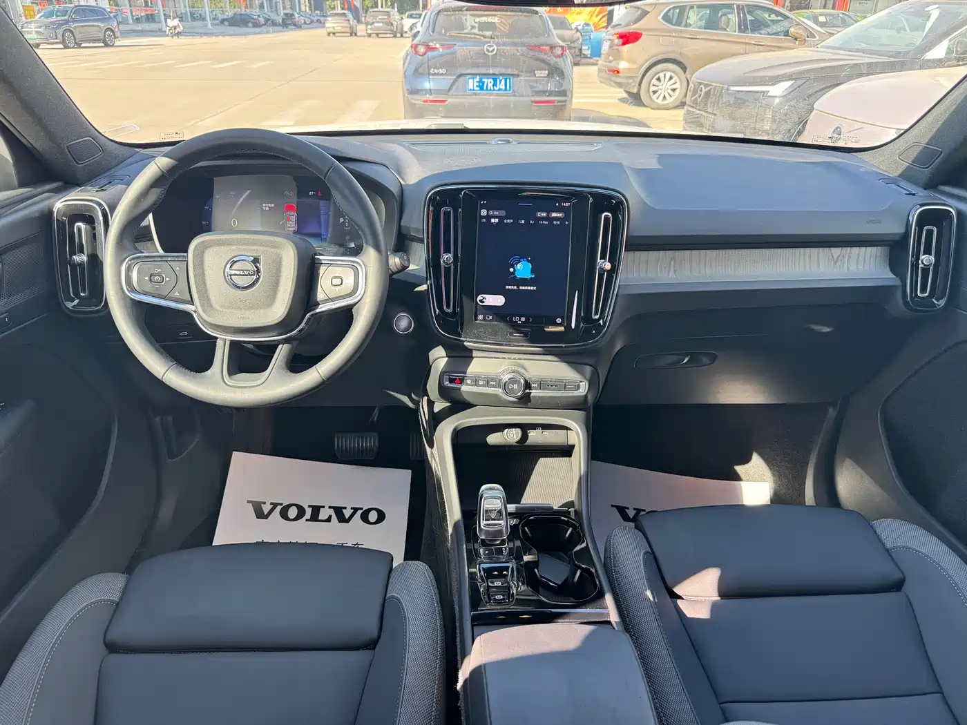 Volvo XC40 2024 2024 B3 Smart Elite Luxury Edition