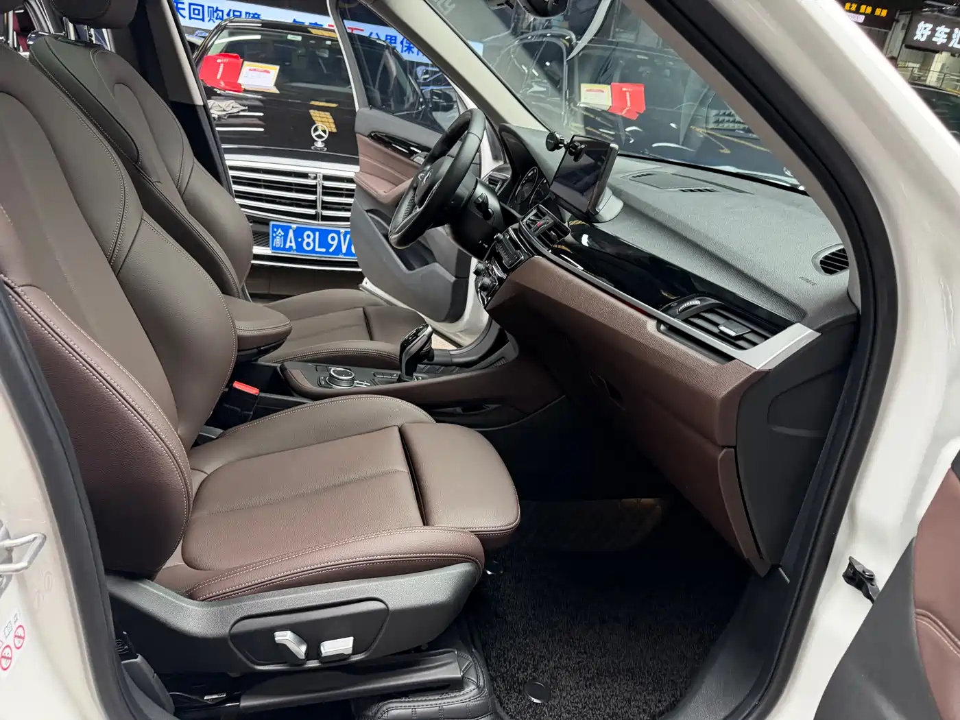 BMW X1 2022 sDrive25Li Leading фото 19