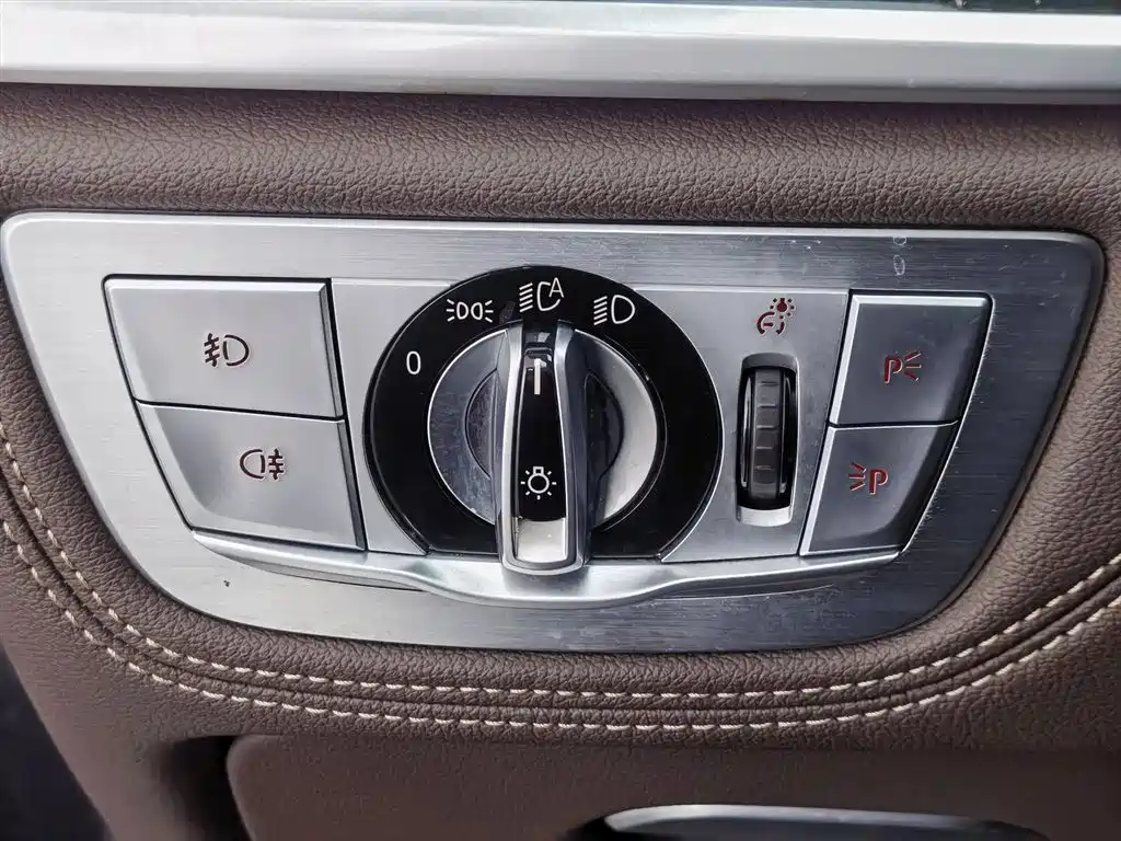 BMW 7 Series 2017 730Li Luxury Edition фото 21