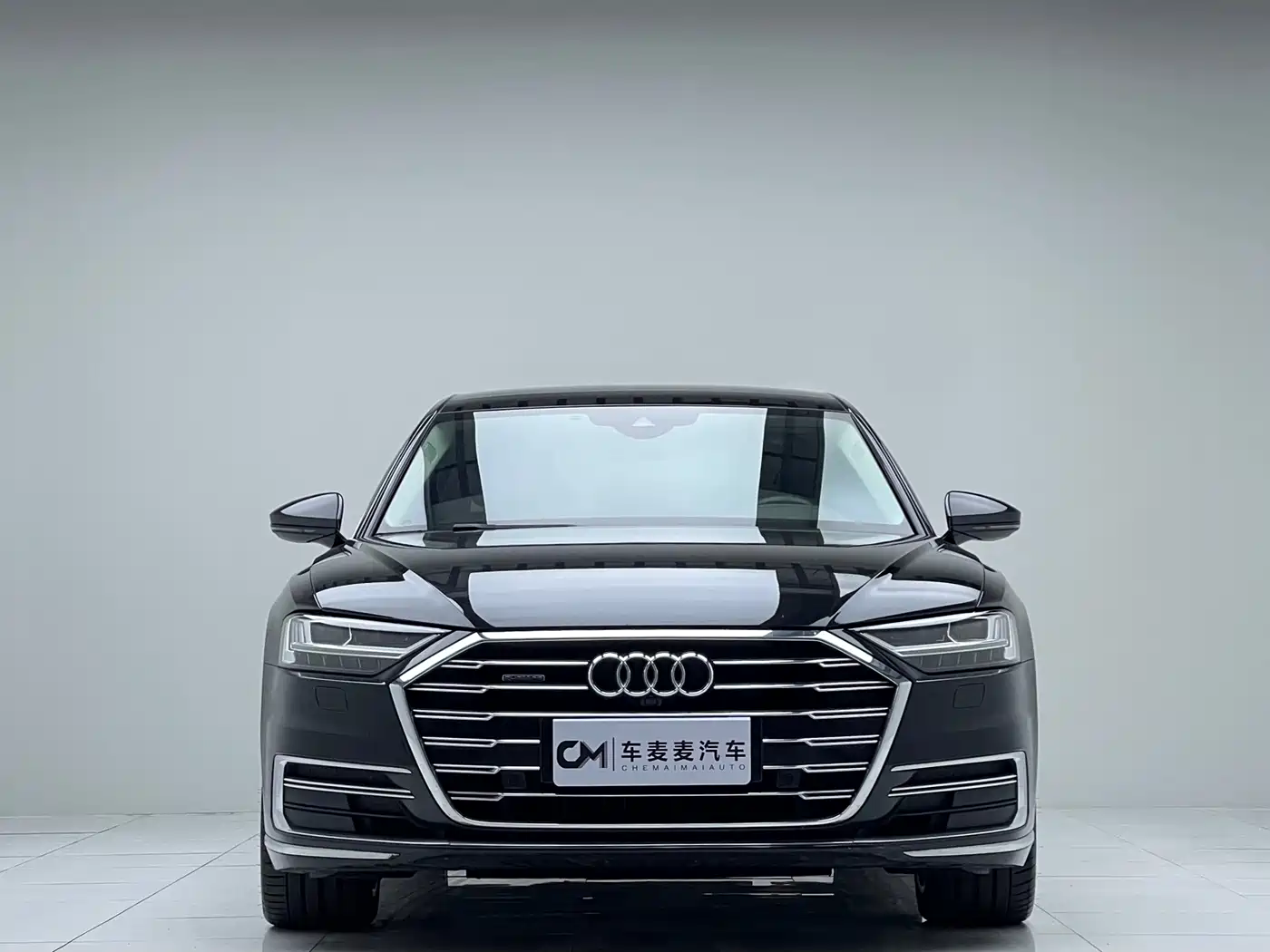 Photo 2 - Audi A8